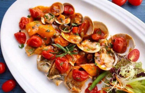 橄榄油食谱-番茄烩蛤蜊